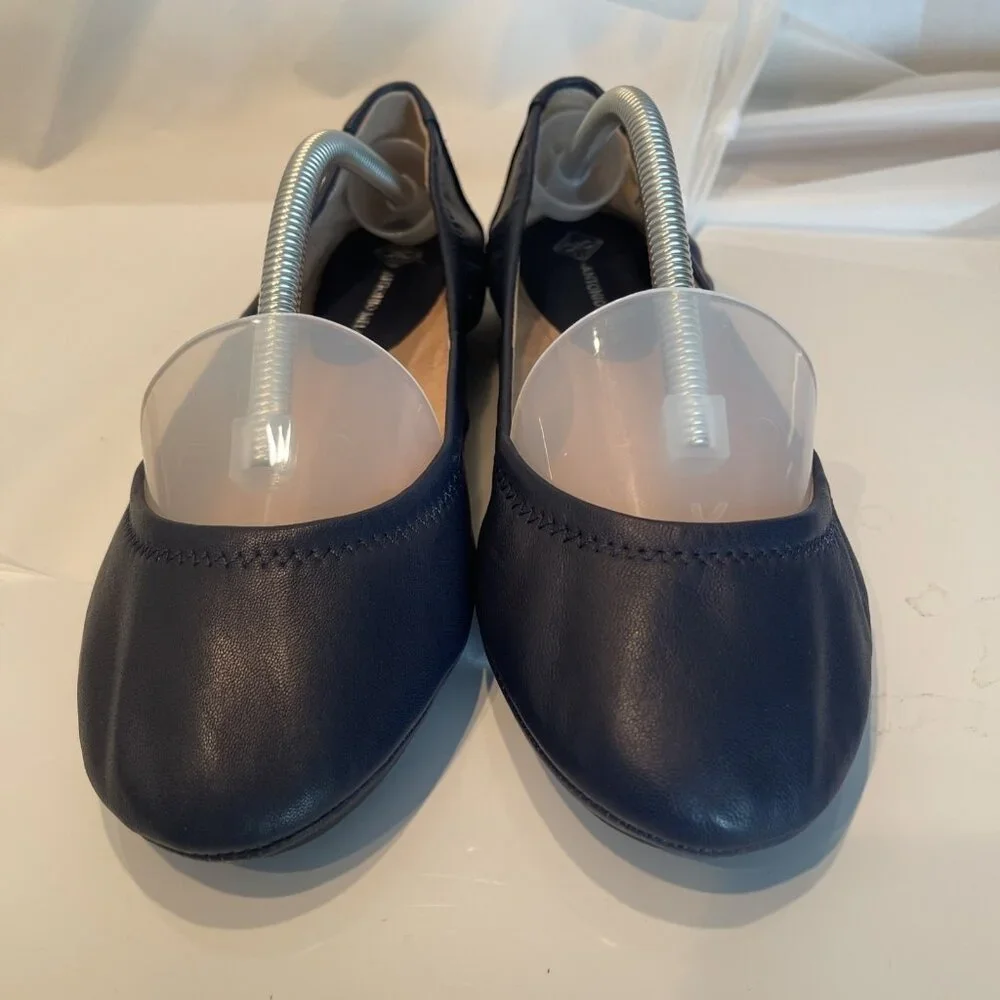 Antonio Melani Navy Blue Ballet Flats Women's Size 7.5‎ Leather Slip-ons Soft